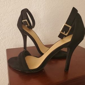 Black Lauren Conrad size 8 heels